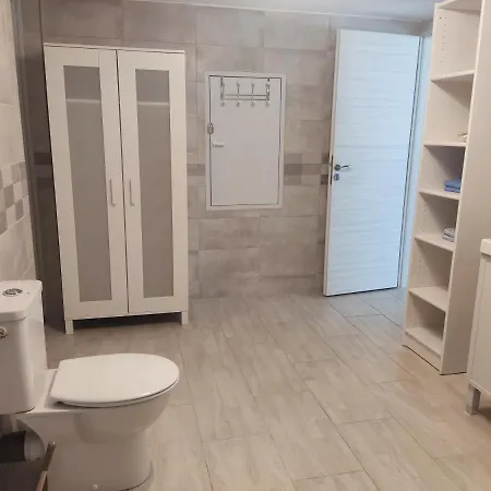 A Du Gard, A Deux Pas Du Pont-du-gard Apartment *